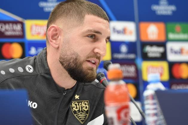 CRVENA ZVEZDA vs STUTTGART JEFF CHABOT Stuttgart football player at the press conference, PK, Pressekonferenz before the UEFA Champions League match against Crvena zvezda at the Rajko Mitic stadium, Belgrade 26.11.2024. Nebojsa Parausic MN press Photo Football, Champions League, Red Star, Stuttgart Belgrade Stadion Rajko Mitic Serbia Copyright: xNebojsaxParausicx xMNxPressx