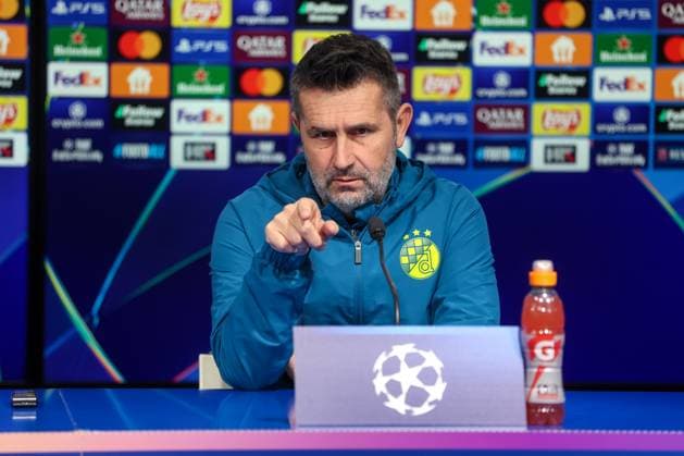 UEFA Chapmions League: Dinamo Zagreb press and training Head Coach of GNK Dinamo Zagreb Nenad Bjelica speaks on a press conference, PK, Pressekonferenz at Maksimir Stadium in Zagreb, Croatia, on November 26, 2024.  IgorxKralj PIXSELL