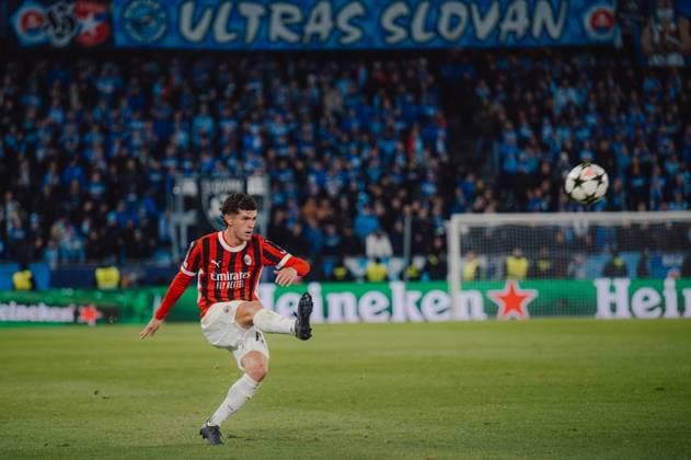 SOCCER - UEFA CL, Slovan vs Milan BRATISLAVA,SLOVAKIA,26.NOV.24 - SOCCER - UEFA Champions League, Slovan Bratislava vs AC Milan. Image shows Christian Pulisic (Milan).  GEPAxpictures xAlexanderxSolc