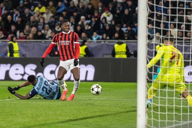 Rafael Leao in a scoring chance during UEFA Champions league match, SK Slovan Bratislava - AC Milan , 26. november 2024, Tehelne pole Stadium, Bratislava, Slovakia Copyright: xMICHALxFAJT,ZOSPORTU.SKx DSC_6962