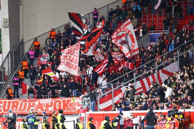 RB Salzburg Fans (RB Salzburg) Bayer 04 Leverkusen vs. FC Salzburg, Fussball, UEFA Champions League, 5. Spieltag, 26.11.2024 Foto: kolbert-press Ant Palmer BayArena NRW Deutschland