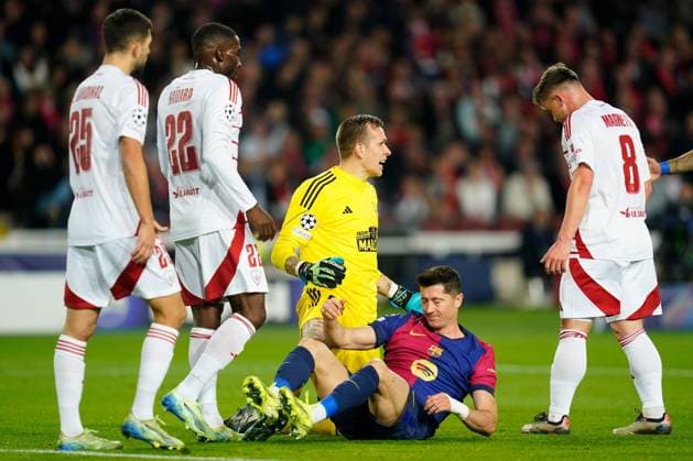Robert Lewandowski of FC Barcelona, Barca penalty FC Barcelona v Stade Brestois, UEFA Champions League match, date 5. Football, Lluis Companys Stadium, Barcelona, Spain - 26 Nov 2024 Editorial use only  Copyright: xBaguxBlanco Pressinphoto Shutterstockx 14945346i