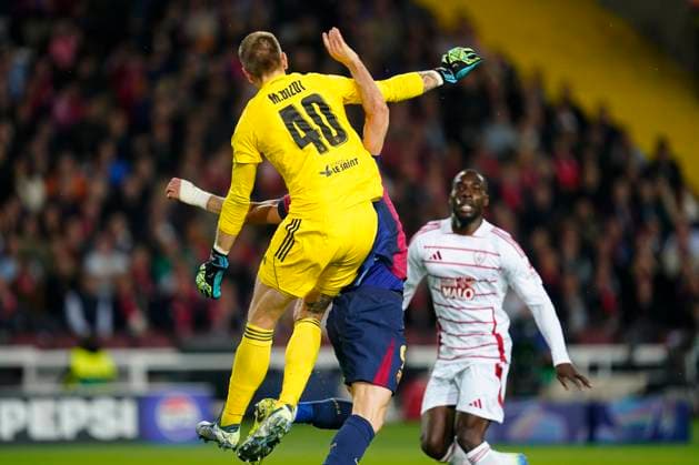 ESP: FC Barcelona, Barca v Stade Brestois. UEFA Champions League. Date 5 Robert Lewandowski of FC Barcelona penalty during the UEFA Champions League match, date 5 between FC Barcelona and Stade Brestois played at Lluis Companys Stadium on November 26, 2024 in Barcelona, Spain. kpng Copyright: xSergioxRuizx xImagox PS_241126_BAR_BRE_008
