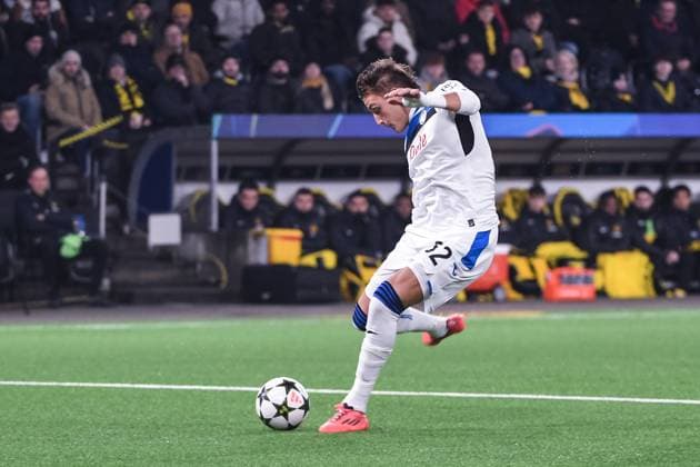 BERN, SWITZERLAND - NOVEMBER 26: Mateo Retegui of Atalanta scores his goal during the UEFA Champions League 2024 25 League Phase MD5 match between BSC Young Boys and Atalanta BC at Stadion Wankdorf on November 26, 2024 in Bern, Switzerland. Bern Stadion Wankdorf Bern Switzerland Copyright: xJustPictures.ch ManuelxWinterbergerx jp-en-EuSpIm-JP4_MAN_YB_Atalanta_26Nov2024_BE_01194