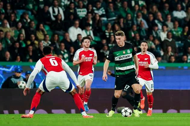241126 Viktor Gyökeres of Sporting Lisbon during the Champions League football match between Sporting Lisbon and Arsenal on November 26, 2024 in Lissabon. Photo: Gualter Fatia BILDBYRAN kod XY XY0033 fotboll football soccer fotball uefa champions league champions league sporting lisbon Sporting CP Sporting Lissabon arsenal bbeng Copyright: GualterxFatia BB241126ZS002