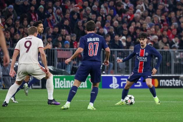 Vitinha (Paris Saint-Germain, PSG, 17) mit Ball, GER, FC Bayern Muenchen (FCB) vs Paris Saint Germain (PSG), Fussball, UEFA Champions League, 5. Spieltag, Spielzeit 2024 2025, 26.11.2024 , GER, FC Bayern Muenchen (FCB) vs Paris Saint Germain (PSG), Fussball, UEFA Champions League, 5. Spieltag, Spielzeit 2024 2025, 26.11.2024 Muenchen Copyright: xEibner-Pressefoto JennixMaulx EP_JML