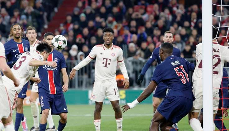 Bild v.l.: Min-jae Kim (FC Bayern Muenchen, 3), Goal scored, erzielt das Tor zum 1:0, celebrate the goal 26.11.2024, Fussball, UEFA Champions League, Bayern Muenchen - Paris St. Germain, GER, Muenchen, Allianz Arena, DFL REGULATIONS PROHIBIT ANY USE OF PHOTOGRAPHS AS IMAGE SEQUENCES AND OR QUASI-VIDEO. Copyright: HMBxMedia xHeikoxBecker