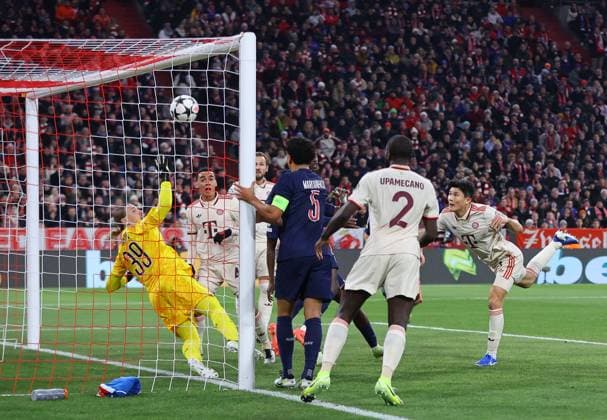 Kim Min-Jae of Bayern Munich scores the opening goal Bayern Munich v Paris Saint-Germain, UEFA Champions League, Group Stage, Football, Allianz Arena, Munich, Germany - 26 Nov 2024 EDITORIAL USE ONLY No use with unauthorised audio, video, data, fixture lists, club league logos or live services. Online in-match use limited to 120 images, no video emulation. No use in betting, games or single club league player publications.  Copyright: xMichaelxZemanek Shutterstockx 14940166n