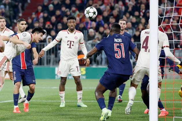 Sport Themen der Woche KW48 Sport Bilder des Tages Bild v.l.: Min-jae Kim (FC Bayern Muenchen, 3), Goal scored, erzielt das Tor zum 1:0, celebrate the goal 26.11.2024, Fussball, UEFA Champions League, Bayern Muenchen - Paris St. Germain, GER, Muenchen, Allianz Arena, DFL REGULATIONS PROHIBIT ANY USE OF PHOTOGRAPHS AS IMAGE SEQUENCES AND OR QUASI-VIDEO. *** Bild v l Min jae Kim FC Bayern Muenchen, 3 , Goal scored, erzielt das Tor zum 1 0, celebrate the goal 26 11 2024, Fussball, UEFA Champions League, Bayern Muenchen Paris St Germain, GER, Muenchen, Allianz Arena, DFL REGULATIONS PROHIBIT ANY USE OF PHOTOGRAPHS AS IMAGE SEQUENCES AND OR QUASI VIDEO Copyright: HMBxMedia xHeikoxBecker