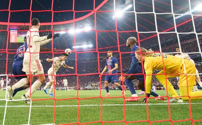 MinJae Kim, Min-Jae Kim , FCB 3 scores, shoots goal , Tor, Treffer, Torschuss, 1-0 in the League Phase MD5 match FC BAYERN MUENCHEN - PARIS SG of football UEFA Champions League in season 2024 2025 in Munich, Nov 26, 2024 , FCB, 5. Spieltag, München