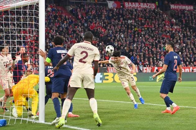 Tor Minjae KIM (FC Bayern Muenchen) per Kopf zum 1-0,Kopfballtor,Aktion,Strafraumszene. Fussball Champions League Ligaphase, FC Bayern Muenchen - Paris Saint German (PSG) am 26.11.2024, A L L I A N Z A R E N A.