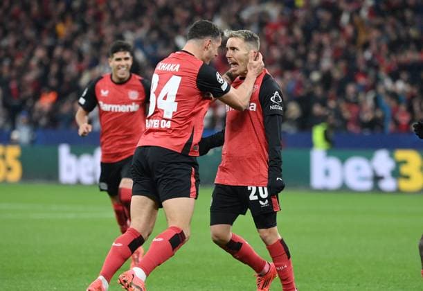 Jubel 2:0 Granit Xhaka (Bayer 04 Leverkusen), Alejandro Grimaldo (Bayer 04 Leverkusen), v.li. 26.11.2024, Fussball UEFA Champions League 2024 25, 5. Spieltag Bayer 04 Leverkusen - RB Salzburg Leverkusen BayArena Nordrhein Westfalen Deutschland