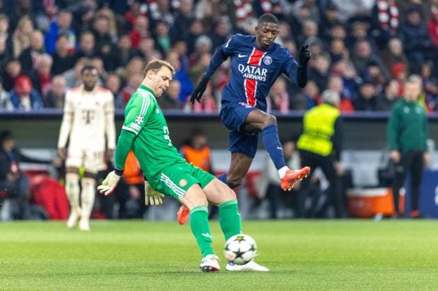 Torwart Manuel Neuer (FC Bayern Muenchen) und Ousmane Dembele (FCË½ParisË½Saint-Germain) im Zweikampf v-l, FC Bayern Muenchen vs. Paris Saint-Germain, Champions League, Fussball, 5. Spieltag, 26.11.2024 Muenchen Bayern Deutschland