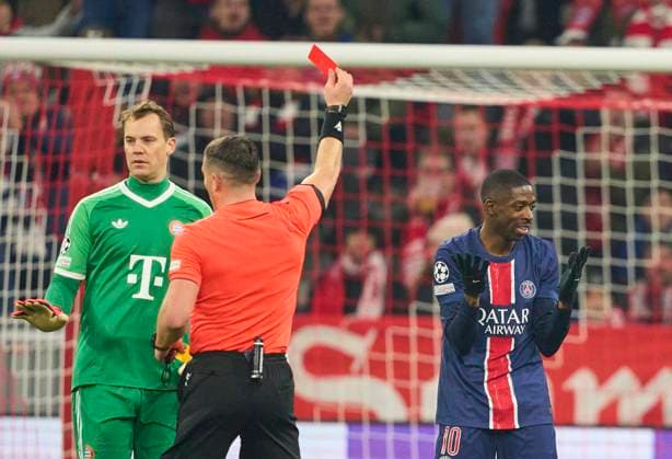 Ousmane Dembele, PSG 10 red card and foul against Alphonso DAVIES, FCB 19 in the League Phase MD5 match FC BAYERN MUENCHEN - PARIS SG of football UEFA Champions League in season 2024 2025 in Munich, Nov 26, 2024 , FCB, 5. Spieltag, München