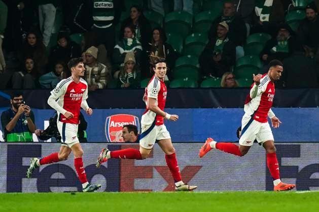 241126 Gabriel of Arsenal celebrates the 0-3 goal during the Champions League football match between Sporting Lisbon and Arsenal on November 26, 2024 in Lissabon. Photo: Gualter Fatia BILDBYRAN kod XY XY0033 fotboll football soccer fotball uefa champions league champions league sporting lisbon Sporting CP Sporting Lissabon arsenal bbeng jubel Copyright: GualterxFatia BB241126ZR019