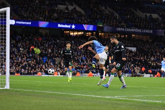 Football - UEFA Champions League - League Phase - Manchester City v Feyenoord 26th November 2024 - UEFA Champions League - League Phase - Manchester City v Feyenoord - David Hancko of Feyenoord scores their third goal - Photo: Simon Stacpoole Offside. Manchester UK Copyright: xSimonxStacpoolexOffside