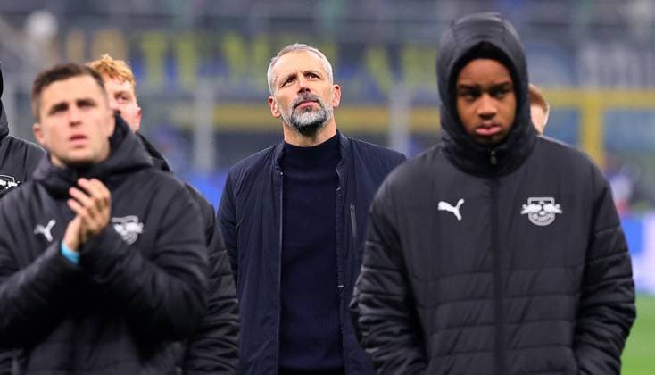 Sport Bilder des Tages Inter Mailand - RB Leipzig Champions League Leipzig, 26.11.2024, Giuseppe-Meazza-Stadion, Fussball, UEFA Champions League, Spieltag 5 , RB Leipzig vs. FC Inter Mailand 1:0 (1:0) , Im Bild: Enttäuschung bei RB Leipzig nach dem Spiel. Trainer Marco Rose, RB Leipzig. ,