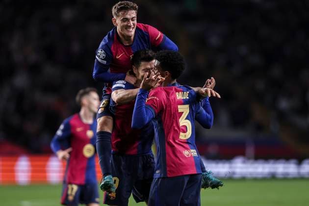 November 26, 2024, Barcelona, Barcelona, SPAIN: Robert Lewandowski of FC Barcelona, Barca celebrates a goal with Pablo Martin Gavira Gavi of FC Barcelona during the UEFA Champions League 2024 25 League Phase MD5, match between FC Barcelona and Stade Brestois 29 at Estadi Olimpic Lluis Companys on November 26, 2024 in Barcelona, Spain. Barcelona SPAIN - ZUMAa181 20241126_zaa_a181_078 Copyright: xJavierxBorregox