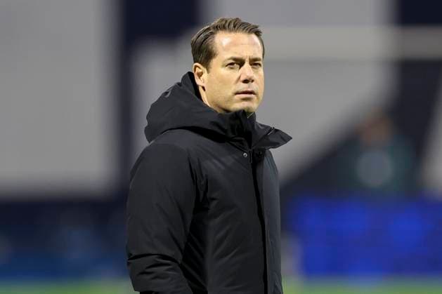 Geschaeftsfuehrer Lars Ricken (Borussia Dortmund) schaut, UEFA Champions League 2024 25 League Phase MD5, GNK Dinamo v Borussia Dortmund, Stadion Maksimir am 27. November 2024 in Zagreb, Kroatien. (Foto von Marco Steinbrenner DeFodi Images) Geschaeftsfuehrer Sport Lars Ricken (Borussia Dortmund) looks on, UEFA Champions League 2024 25 League Phase MD5, GNK Dinamo v Borussia Dortmund, Stadion Maksimir, November 27, 2024 in Zagreb, Croatia. (Photo by Marco Steinbrenner DeFodi Images) Defodi-700_zagreb_bvb_20241127_001