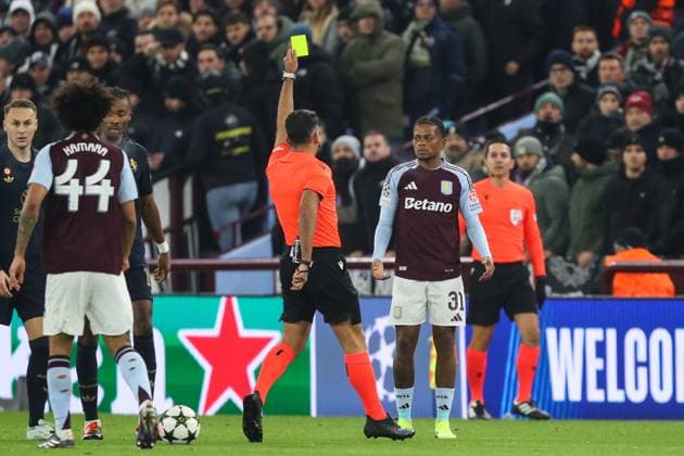 UEFA Champions League,League Phase MD5 Aston Villa v Juventus Leon Bailey of Aston Villa is shown a yellow card by referee Jesus Gil Manzano for dissent during the UEFA Champions League,League Phase MD5 match Aston Villa vs Juventus at Villa Park, Birmingham, United Kingdom, 27th November 2024 (Photo by Gareth Evans News Images) Birmingham Villa Park West Midlands United Kingdom Copyright: xGarethxEvans NewsxImagesx