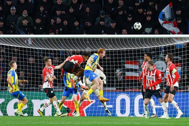 EINDHOVEN, 27-11-2024, Philips Stadium, UEFA Champions League season 2024 25, match between PSV and Sjachtar Donetsk, PSV player Ryan Flamingo PSV - Sjachtar Donetsk  x26839350x Copyright: