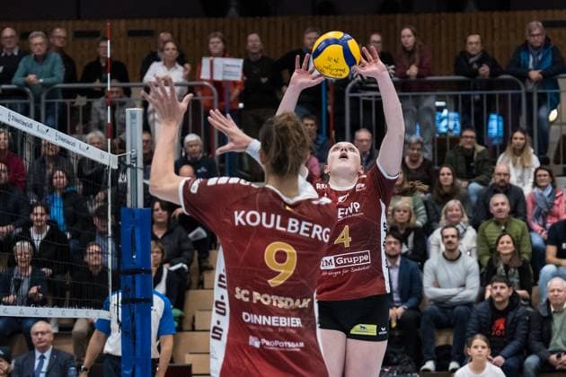 Volleyball CEV Challenge League: Volley Duedingen vs SC Potsdam; Duedingen , 27.11.2024 Jenna Ewert (Setter, SC Potsdam, 4) Volleyball CEV Challenge League: Volley Duedingen vs SC Potsdam in Duedingen , 27.11.2024 Copyright: xBEAUTIFULxSPORTS OlafxRellischx