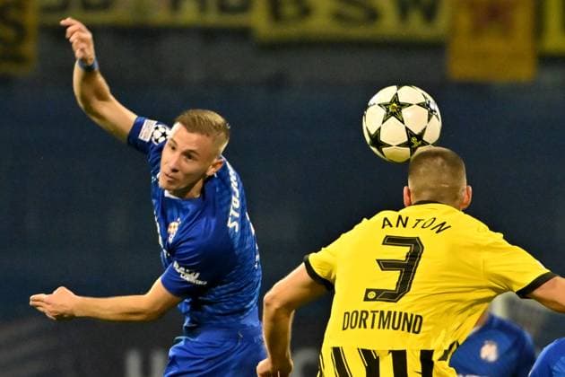 Zagreb, Croatia, November 27th 2024: Luka Stojkovic of Dinamo Zagreb (L) in action against Waldemar Anton of Borussia Dortmund (R) during the UEFA Champions League, League phase, match between Dinamo Zagreb and Borussia Dortmund at Stadium Maksimir, Zagreb, Croatia. (Igor Kupljenik SPP) Copyright: xIgorxKupljenikx xSPPx spp-en-IgKuSp-IK2_4257
