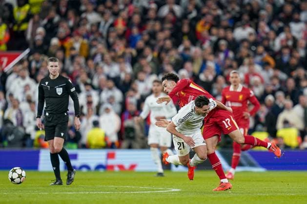 Liverpool FC v Real Madrid CF Liverpool midfielder Curtis Jones (17) battles with Real Madrid forward Brahim Diaz (21) during the Liverpool FC v Real Madrid CF UEFA Champions League Round 1 league phase Matchday 5 at Anfield, Liverpool, England, United Kingdom on 27 November 2024 Editorial use only. All images are copyright Every Second Media Limited. No images may be reproduced without prior permission. Copyright: xIMAGO EveryxSecondxMediax ESM-1227-0045