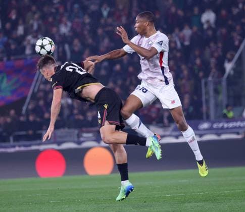 Champions League 2024 25 football match between FC Bologna vs AS MonacSC LILLE During the Champions League match 27 11 2024 Football match between FC Bologna vs SC Lille at the Dall Ara stadium in Bologna. In the Photo: BafodeDiakite of Lille OSC - Thijs Dallinga of Bologna FC BOLOGNA Stadium Renato Dall Ara Bologna ITALY Copyright: xFABIOxSASSOxFabioxSassox Bologna Lille2024_11_27Fabio Sasso9967