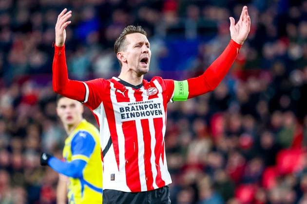 EINDHOVEN, 27-11-2024, Philips Stadium, UEFA Champions League season 2024 25, match between PSV and Sjachtar Donetsk, PSV player Luuk de Jong PSV - Sjachtar Donetsk  x26839768x Copyright: