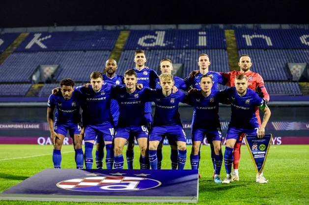 GNK Dinamo v Borussia Dortmund - UEFA Champions League 2024 25 League Phase MD5 Players of Dinamo Zagreb line up for team photo during the UEFA Champions League 2024 25 League Phase MD5 match between GNK Dinamo Zagreb and Borussia Dortmund at Maksimir stadium on November 27, 2024 in Zagreb, Croatia.  LukaxStanzl PIXSELL