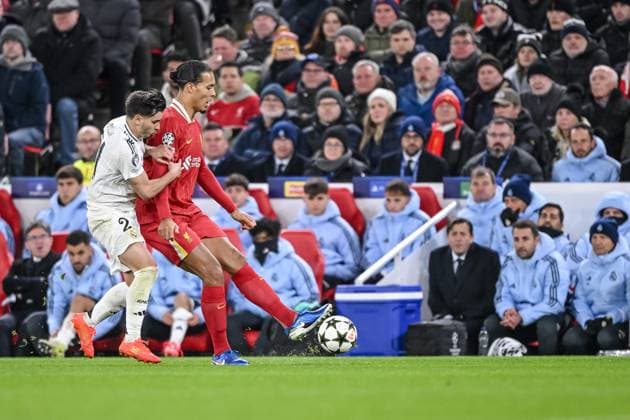 Brahim Diaz (Real Madrid CF) und Virgil van Dijk (Liverpool FC) battle for the ball during the UEFA Champions League 2024 25 League Phase MD5 match between Liverpool FC and Real Madrid C.F. at Anfield on November 27, 2024 in Liverpool, England. Defodi-541_LIVREA20241127_028