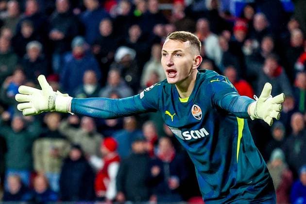 EINDHOVEN, 27-11-2024, Philips Stadium, UEFA Champions League season 2024 25, match between PSV and Sjachtar Donetsk, Sjachtar Donetsk goalkeeper Dmytro Riznyk PSV - Sjachtar Donetsk  x26840044x Copyright: