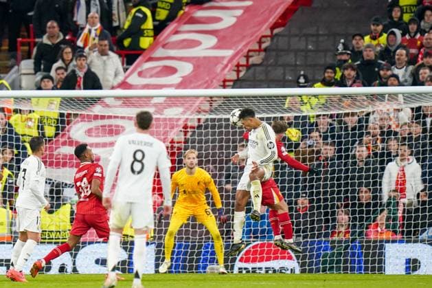Liverpool FC v Real Madrid CF Real Madrid midfielder Jude Bellingham (5) heads the ball at goal during the Liverpool FC v Real Madrid CF UEFA Champions League Round 1 league phase Matchday 5 at Anfield, Liverpool, England, United Kingdom on 27 November 2024 Editorial use only. All images are copyright Every Second Media Limited. No images may be reproduced without prior permission. Copyright: xIMAGO EveryxSecondxMediax ESM-1227-0078