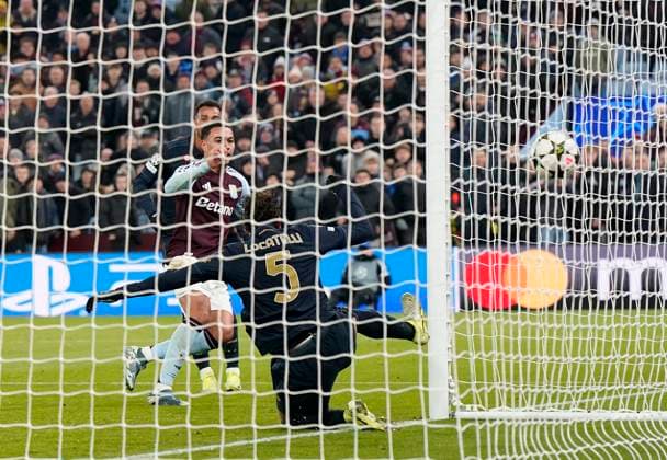 Sport Bilder des Tages Birmingham, England, 27th November 2024. Aston Villa s Morgan Rogers sees his goal disallowed during the UEFA Champions League match at Villa Park, Birmingham. Picture credit should read: Andrew Yates Sportimage EDITORIAL USE ONLY. No use with unauthorised audio, video, data, fixture lists, club league logos or live services. Online in-match use limited to 120 images, no video emulation. No use in betting, games or single club league player publications. SPI-3485-0038