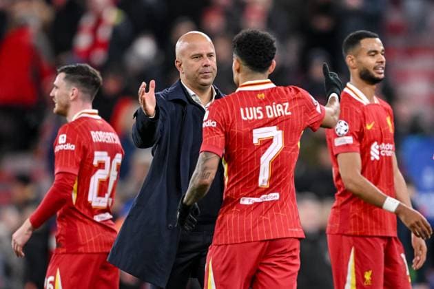 Trainer Arne Slot (Liverpool FC) und Luis Diaz (Liverpool FC) high-five each other during the UEFA Champions League 2024 25 League Phase MD5 match between Liverpool FC and Real Madrid C.F. at Anfield on November 27, 2024 in Liverpool, England. Defodi-541_LIVREA20241127_066