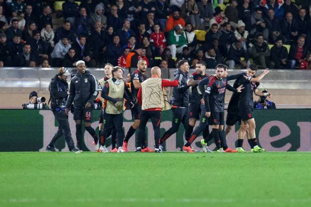 Benfica players celebrate winning goal during Monaco vs Benfica, UEFA Champions League football match in Monaco, Principality of Monaco, November 27 2024  Copyright: xNicolaxMastronardi IPAxSportx xix xx IPA_51923276 IPA_Agency_IPA51923276