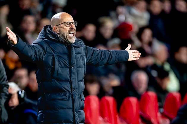 PSV Eindhoven trainer Peter Bosz during the match PSV - Shakhtar at the Philips stadium for the UEFA Champions League - League phase - Matchday 5 season 2024-2025 in EINDHOVEN, Netherlands on 27 november 2024, (photo by Marcel van Dorst EYE4images DeFodi Images) Defodi-746_202091