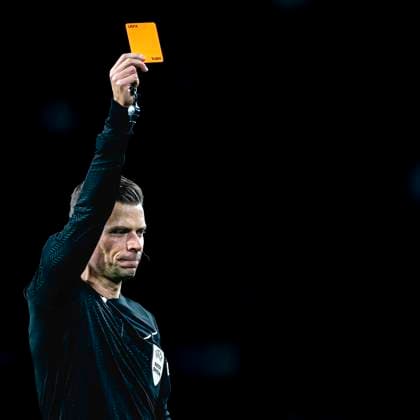 Referee Urs Schnyder during the match PSV - Shakhtar at the Philips stadium for the UEFA Champions League - League phase - Matchday 5 season 2024-2025 in EINDHOVEN, Netherlands on 27 november 2024, (photo by Marcel van Dorst EYE4images DeFodi Images) Defodi-746_202089