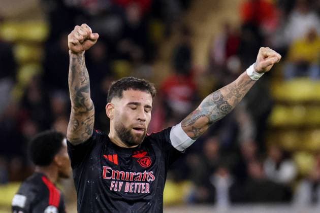 CALCIO - UEFA Champions League - Monaco vs Benfica Nicolas Otamendi ( 30 - SL Benfica) celebrations during Monaco vs Benfica, UEFA Champions League football match in Monaco, PrincPhoto by IPA ABACAPRESS.COMlity of Monaco, November 27 2024 Monaco  Copyright: xIPAxSport ABACAx