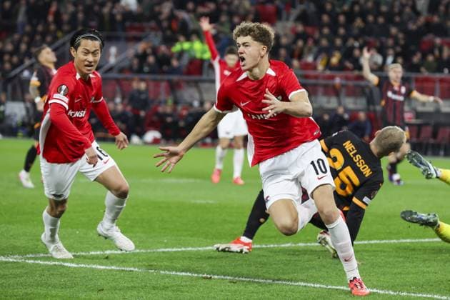 Sport Bilder des Tages ALKMAAR, 28-11-2024, AFAS Stadium, UEFA Europa League, season 2024 2025. Match between AZ - Galatasaray. AZ player Sven Mijnans celebrating 1-0 AZ - Galatasaray  x26844525x Copyright: