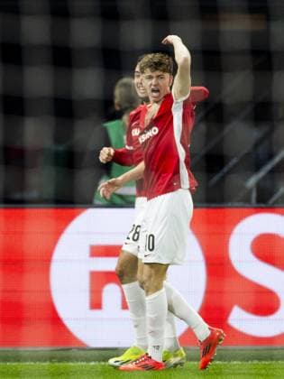 ALKMAAR - Sven Mijnans of AZ Alkmaar celebrates the 1-0 during the UEFA Europa League match between AZ Alkmaar and Galatasaray at AFAS stadium on Nov. 28, 2024 in Alkmaar, Netherlands. ANP KOEN VAN WEEL UEFA Europa League 2024 25 League Phase MD5 2024 25 xVIxANPxSportx xxANPxIVx 514456290 originalFilename: 514456290.jpg