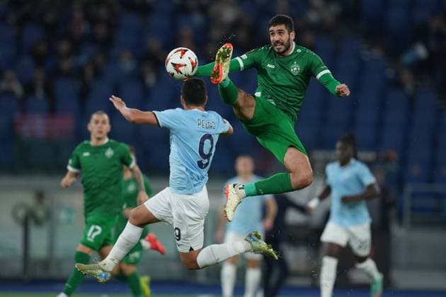 Ludogorets Dinis Almeida Lazio s Pedro during the UEFA Europa League single group between Lazio and Ludogorets at the Olympic Stadium in Rome, Italy - Thursday 28 November 2024 - Soccer  Copyright: xAlfredoxFalcone LaPressex
