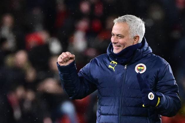 Head coach Jose Mourinho (Fenerbahce) celebrates victory after the UEFA Europa League, 5th round match: SK Slavia Praha - Fenerbahce Istanbul, in Prague, Czech Republic, on November 28, 2024. (CTKxPhoto OndrejxDeml) CTKPhotoP2024112809182  CTKPhotoP2024112809182