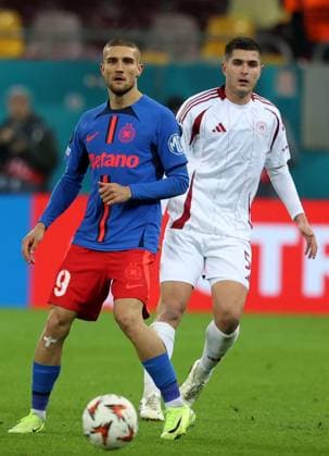28.11.2024 Bucharest(Romania) FCSB-FC Olympiacos Europa League men s football Daniel Birligea(L) FCSB,Lorenzo Pirola(R) Olympiacos :