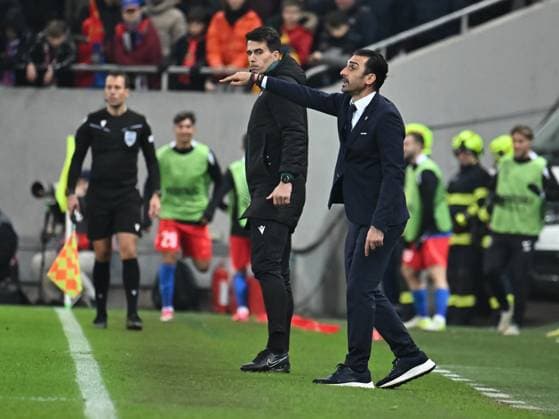 Elias Charalambous reacts alongside reserve referee Jakob Semler during the UEFA Europa League football match between FCSB and FC Olympiacos Piraeus at the Arena Nationala in Bucharest, Thursday, November 28, 2024 Bucharest Copyright: xRazvanxPasarica SPORTxPICTURESx