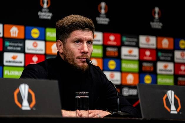 ENSCHEDE, NETHERLANDS - NOVEMBER 28: Union Saint-Gilloise head coach Sebastien Pocognoli attends a press conference, PK, Pressekonferenz after the UEFA Europa League 2024 25 League Phase MD5 match between FC Twente and R. Union Saint-Gilloise at FC Twente Stadium on November 28, 2024 in Enschede, Netherlands. (Photo by Rene Nijhuis) SPO  Copyright: xRenexNijhuis