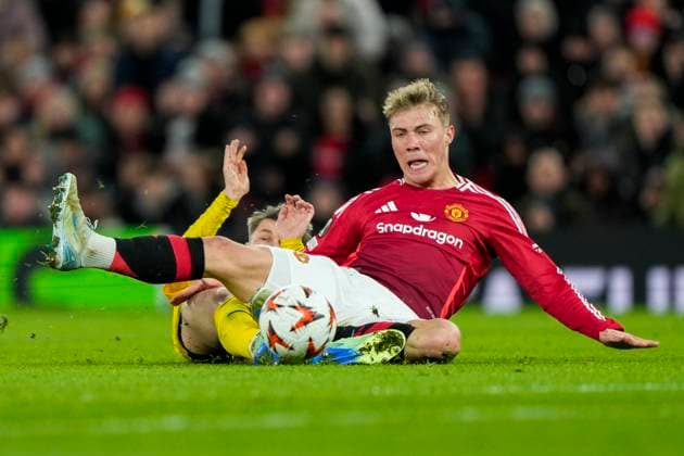 Football, Europa League Manchester United Bodo Glimt 3 2 Manchester, United Kingdom 20241128 Manchester United s Rasmus Hojlund during the football match in the Europa League between Manchester United and Bodo Glimt at Old Trafford Photo Fredrik Varfjell NTB Manchester United Kingdom EDITORIAL USE ONLY RESTRICTED USE FOR BETTING COMPANIES  Copyright: xFredrikxVarfjellx xNTBx