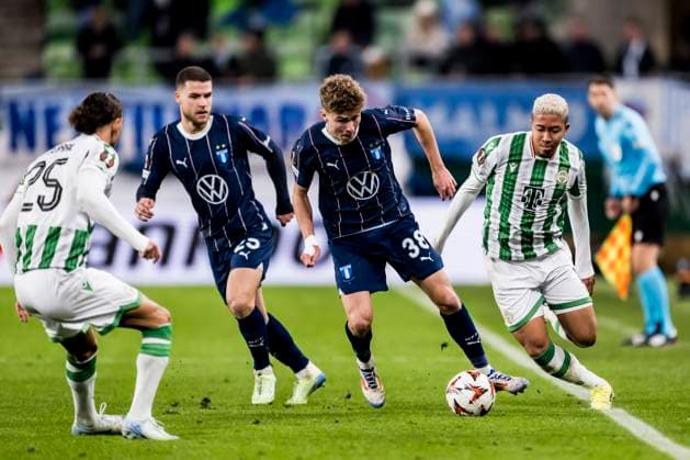 241128 Hugo Bolin of Malmö FF during the UEFA Europa League football match between Ferencvaros and Malmö FF on November 28, 2024 in Budapest. Photo: Petter Arvidson BILDBYRAN kod PA PA0935 fotboll football soccer fotball uefa europa league europa league malmö ff ferencvaros bbeng Copyright: PETTERxARVIDSON BB241128PA121