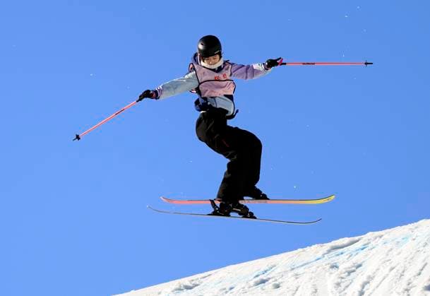 Sport Themen der Woche KW48 Sport Bilder des Tages BEIJING, CHINA - NOVEMBER 29: Yang Ruyi of China competes in the Women s Freeski Big Air qualifying round on day 1 of the 2024 25 FIS Snowboard & Freeski Big Air World Cup at the Big Air Shougang on November 29, 2024 in Beijing, China.  Copyright: xBeijingxYouthxDailyx 111533592209